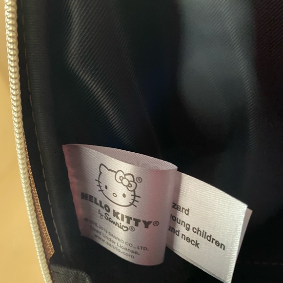 Rare Loungefly Hello Kitty Satchel in Gold - Picture 12 of 15